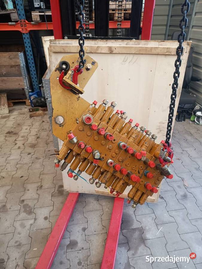 CAT 304 zawór rozdzielacz hydrauliczny Staszów