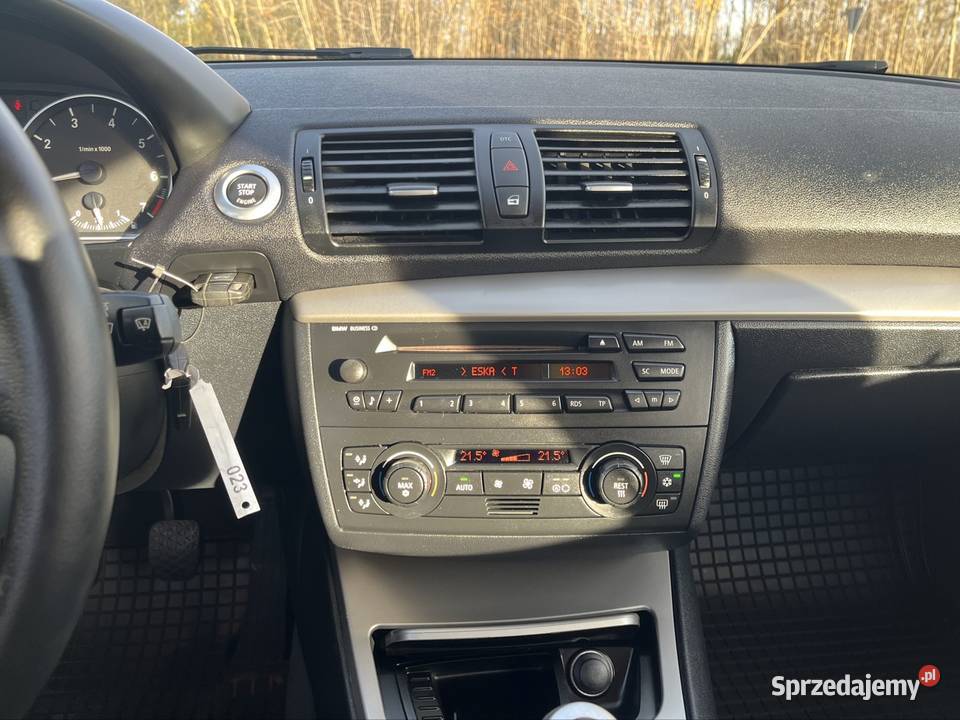 Perfekcyjny stan opłatach celnoskarbowych nieuszkodzony Zgierz