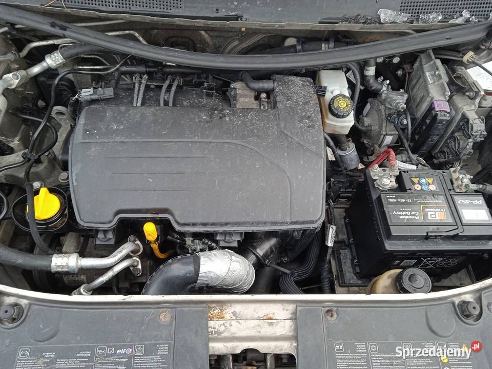 DACIA SANDERO 11iLPG nieuszkodzony