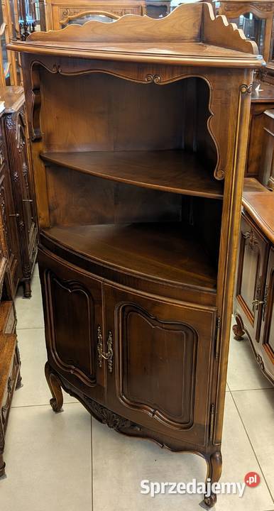 Narożna otwarta witryna ludwikowska orzechsklep Dąbrowa Górnicza