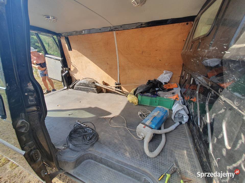 Sprzedam VW Transporter 25 TDI long czarny manualna Częstochowa sprzedam