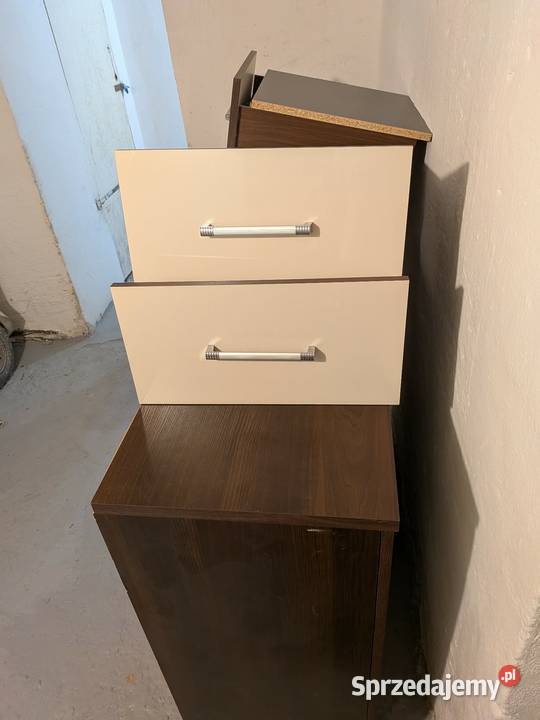 Sprzedam duża zafę z półkami Wrocław