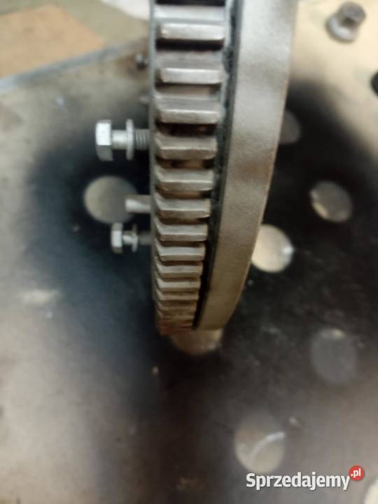 Koło zamachowe fiat 126p Radomsko