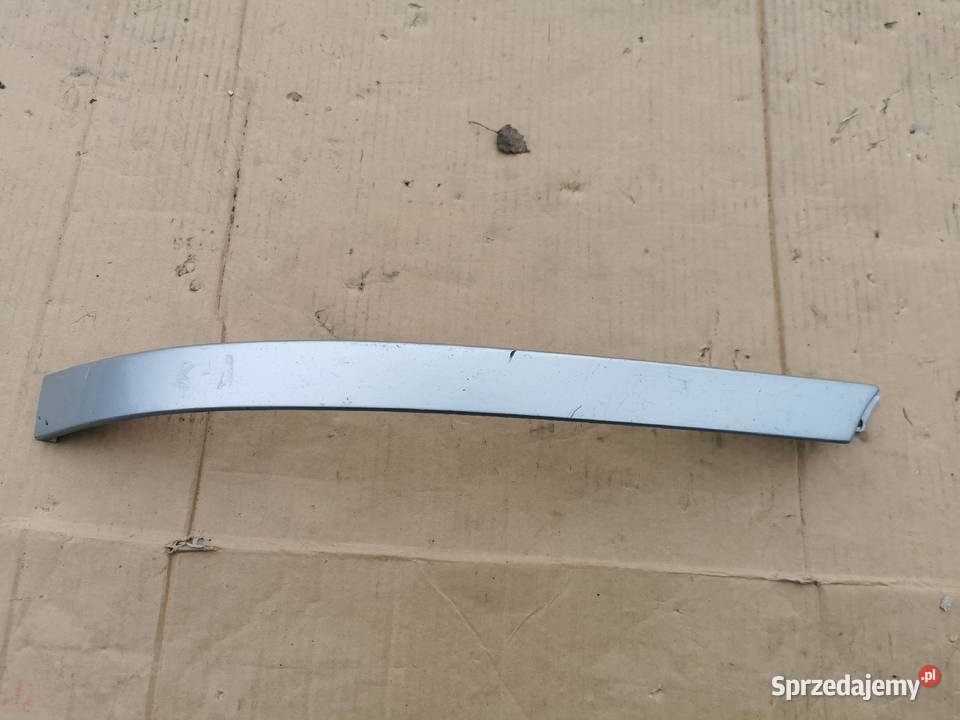 Listwa pod lampe lewa audi a8 d2 94 4D0853207C osobowe wielkopolskie Sieraków sprzedam