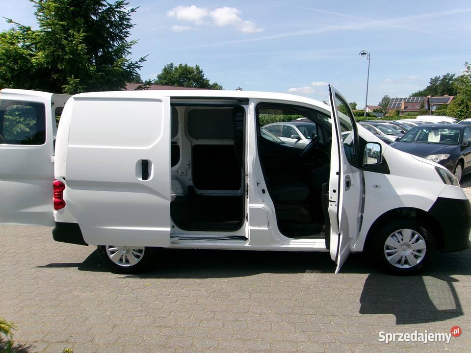 Nissan NV 200 15 D Blaszak Sprowadzony manualna