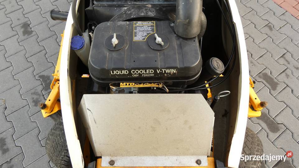 Traktor kosiarka Cub Cadet 3205 Kawasaki 2 Świnice Warckie