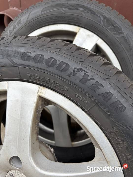 Koła Alutec opony zimowe Goodyear 21555R16 Samochodowe