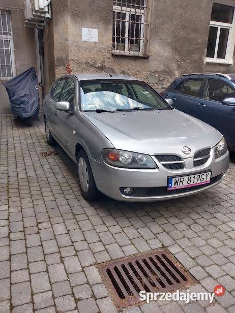 Nissan Almera Radom