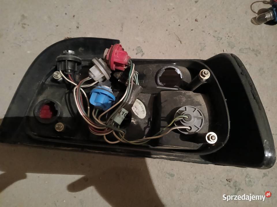 Lampy klosze tył bmw e36 coupe cabrio