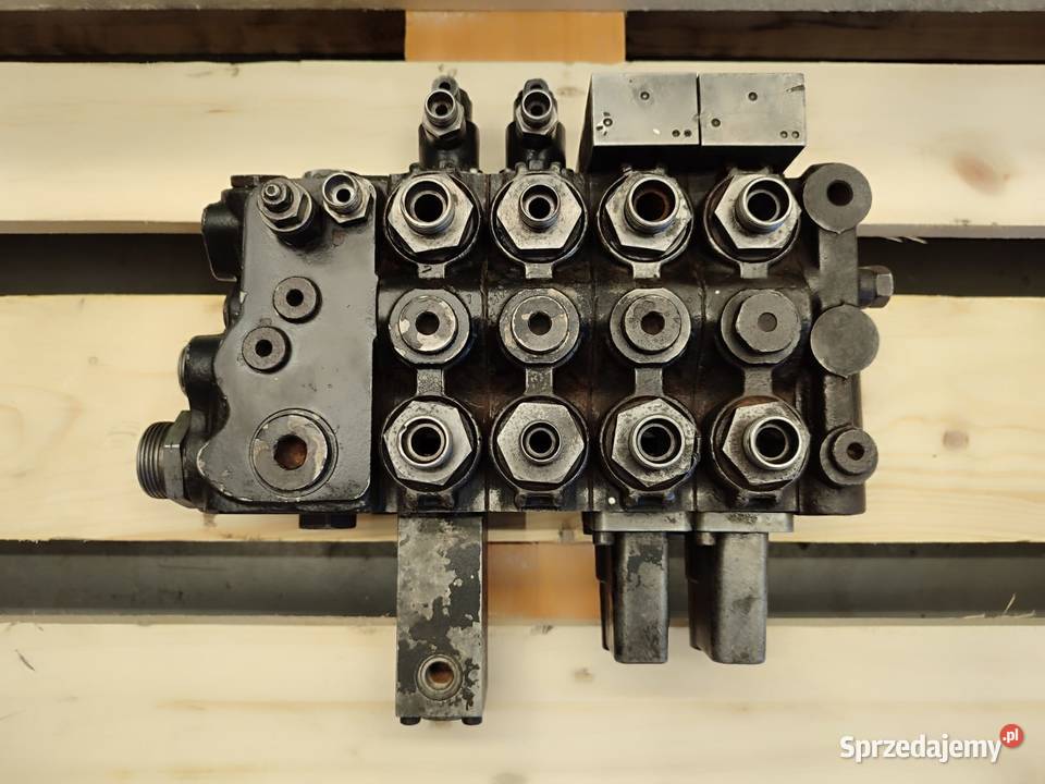 Rozdzielacz hydrauliczny HDS34 Deutzfahr 357 Wilkowo
