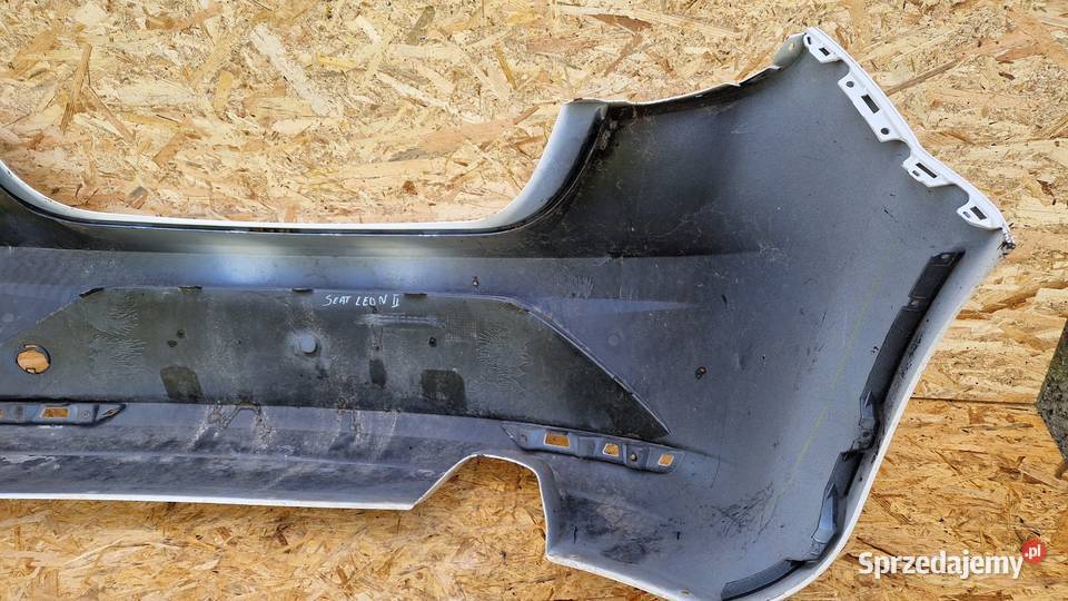 SEAT LEON ZDERZAK TYLNY TYŁ 1P0807417G Zderzaki