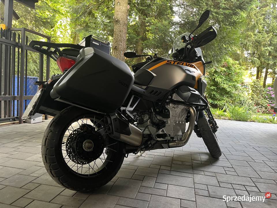 Moto Guzzi STELVIO 1100