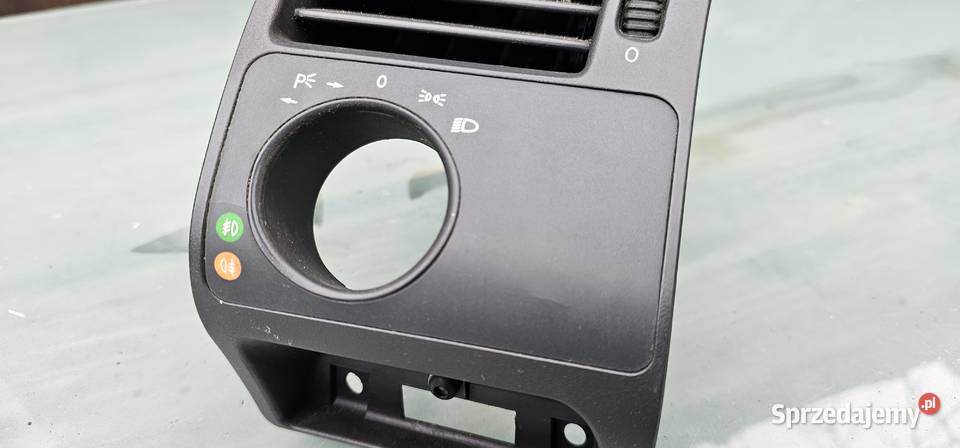 Kratka nawiewu lewy przód mercedes w210 Zbąszyń