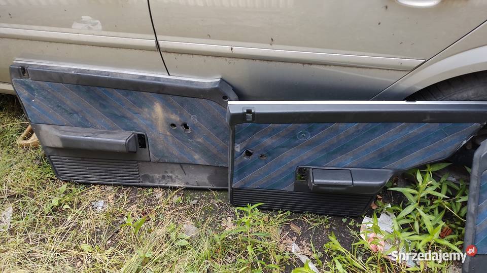 Lancia delta 1 tapicerki na drzwi Przód Brzeszcze