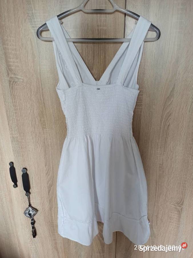 Biała letnia któtka sukienka na ramiączkach biały Radzyń Podlaski sprzedam
