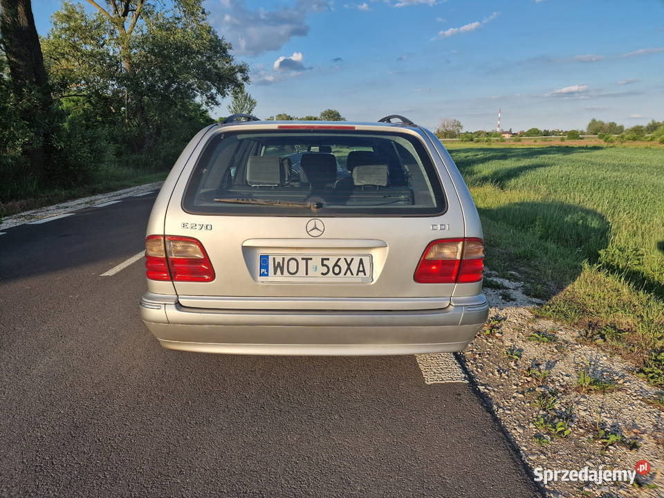 MercedesBenz Klasa E W210 Elegance Kombi 27 CDI nieuszkodzony Klasa E Karczew