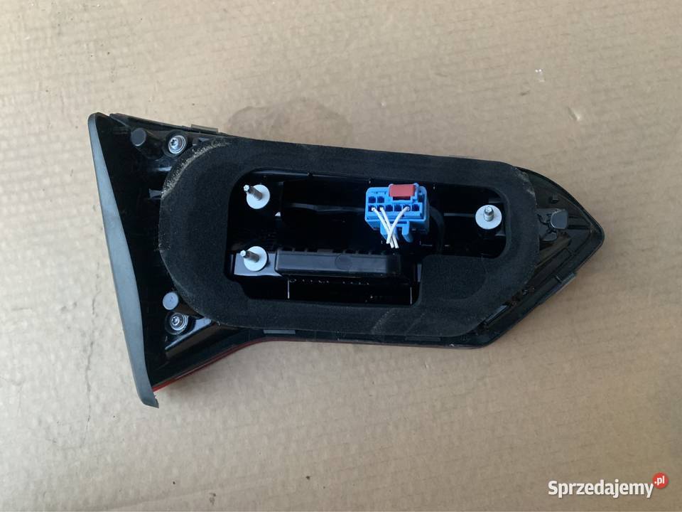 Lampa tył tylna prawa 2GA945094B vw troc Oświetlenie Szczecin