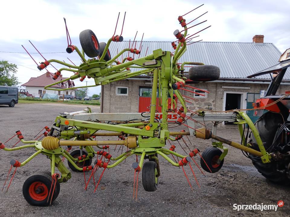 Przegrabiarka Claas Volto 1050
