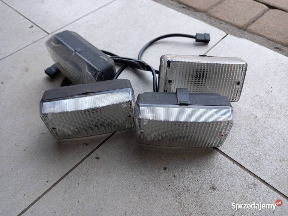 Lampa cofania maluch fiat 126 p Oryginały nowe osobowe Mniów sprzedam