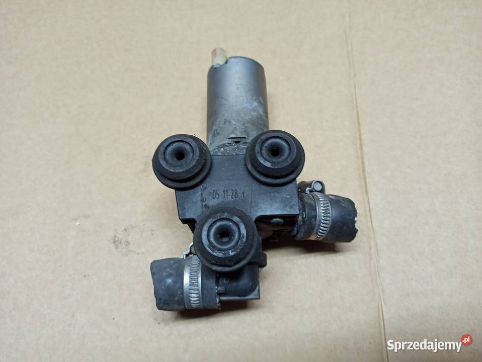 Pompa wody BMW E91 E90 0392020097 6411692824602 dolnośląskie Bolesławiec