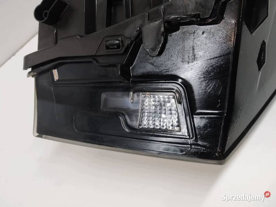 LAMPA PRZÓD PRAWA FULL LED MATRIX 4M0941784C
