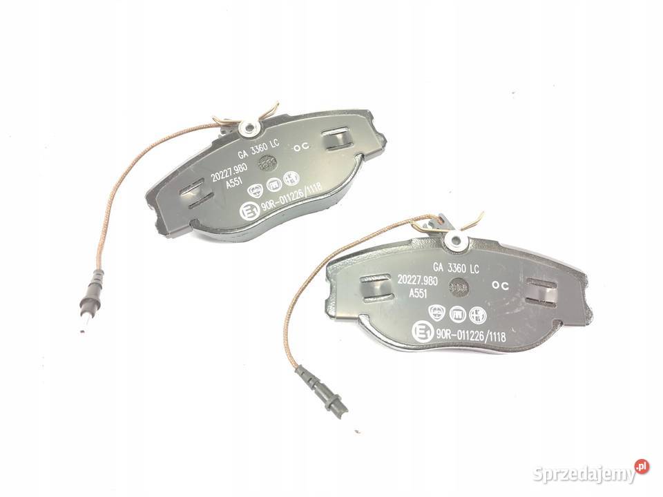 KLOCKI HAMULCOWE PRZÓD FIAT SCUDO 220 19962006 osobowe
