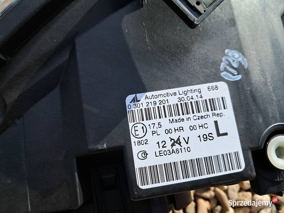 AUDI A4 B7 LAMPA REFLEKTOR NOWA ORYGINALNA osobowe Wrocław