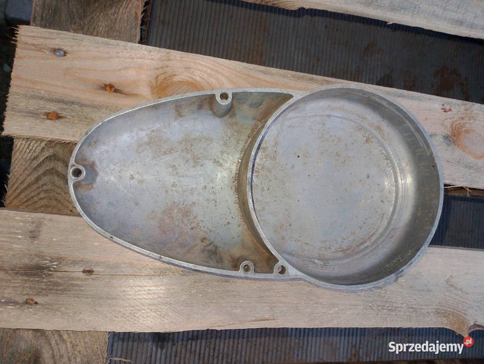 Pokrywa wfm 125 Rok produkcji 1978 Parcice