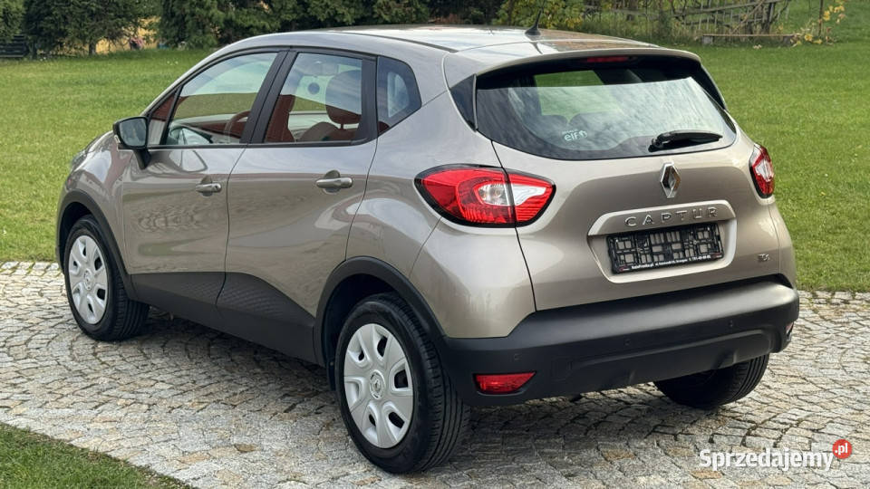 Renault Captur 09 Turbo 90 z Niemiec Nawigacja światła LED Strzegom