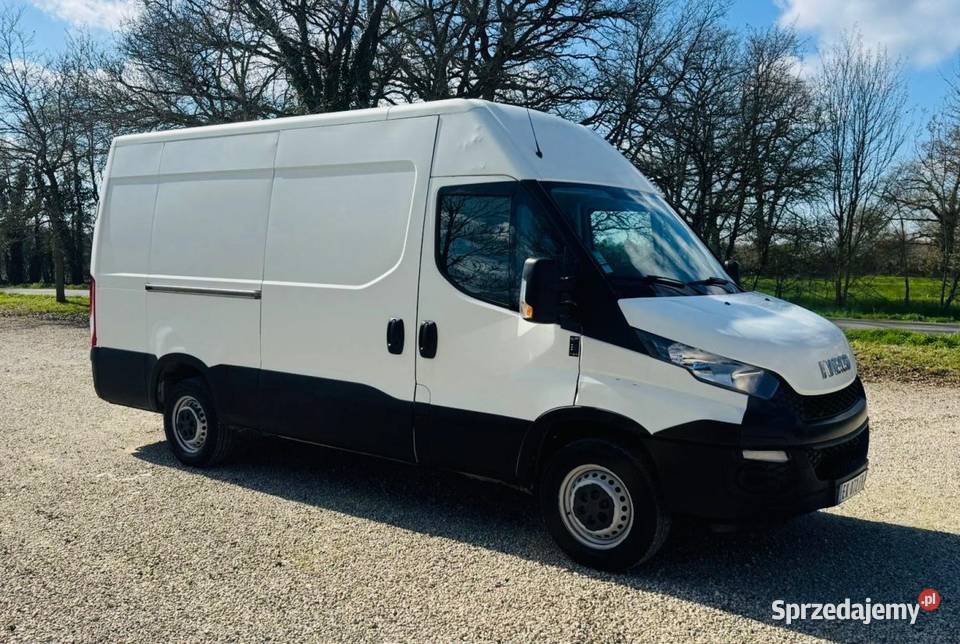 Iveco Daily 35S13 23 d 130 2017r Furgon Blaszak biały podkarpackie Nisko