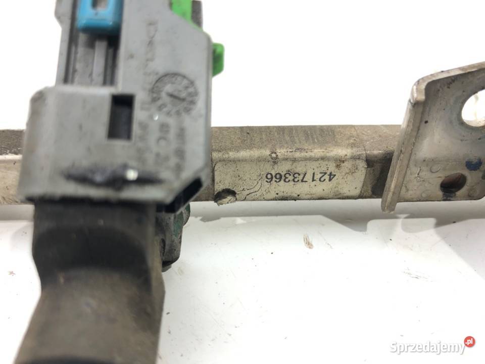 LISTWA WTRYSKOWA OPEL ASTRA H 55559375 16 116 podkarpackie