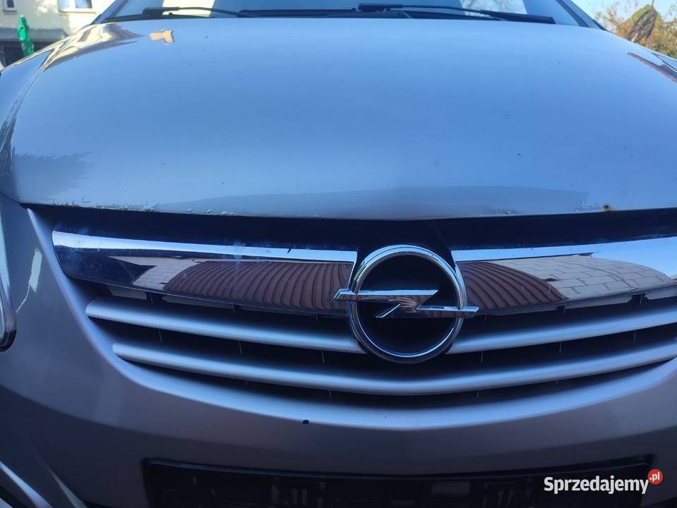 Opel Corsa D maska Radom