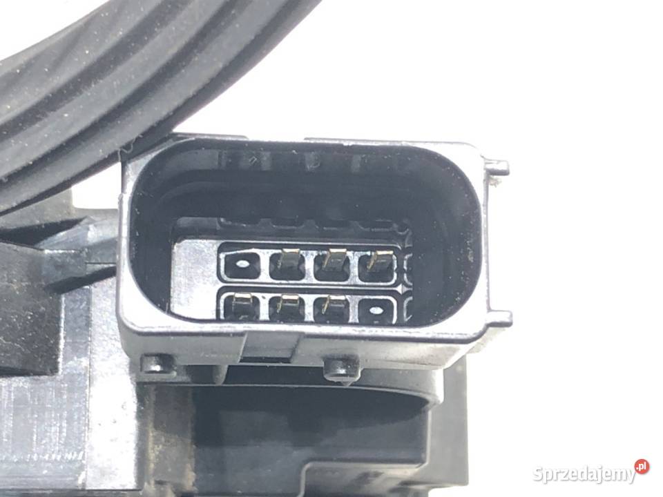 ZAMEK DRZWI LEWY TYŁ OPEL CORSA E Hatchback