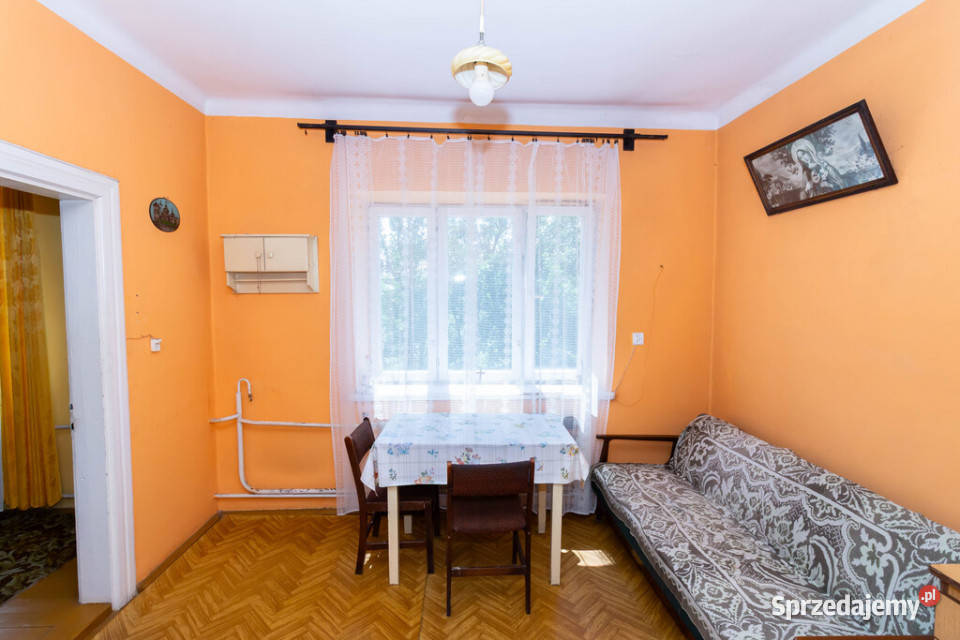 Dom 64m2 działki budowlane 1191m2 Ćmielów do remontu
