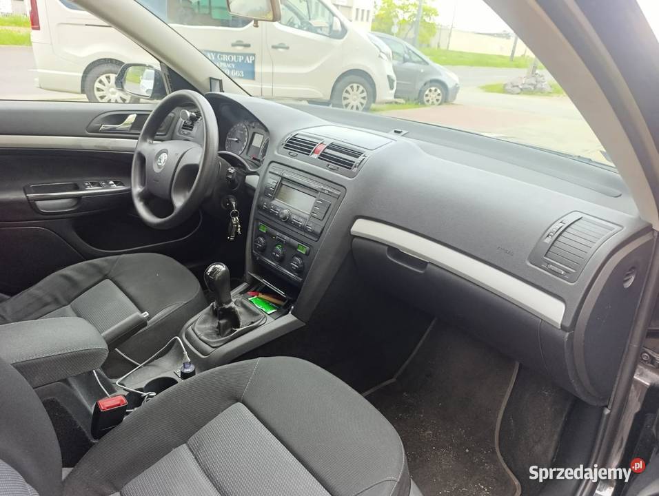Octavia 2 z gazem Sprawna klima kupiony w polskim salonie Octavia Sosnowiec