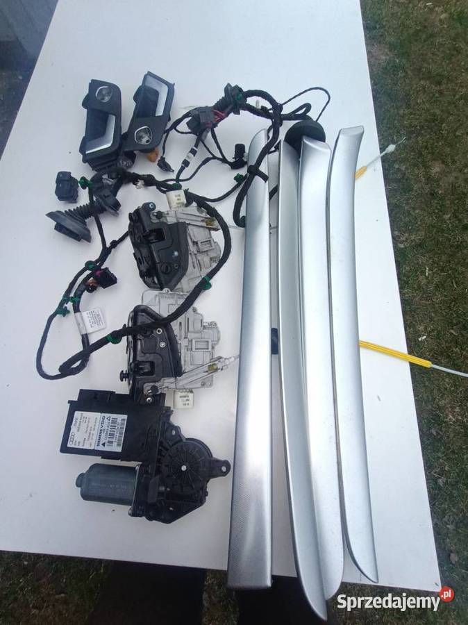 Szyby boczne audi a4b7 Gostchorz