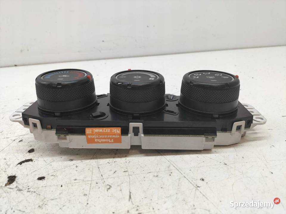 PANEL NAWIEWU 7820B080 CAB502A045A Mitsubishi Rok produkcji 2017