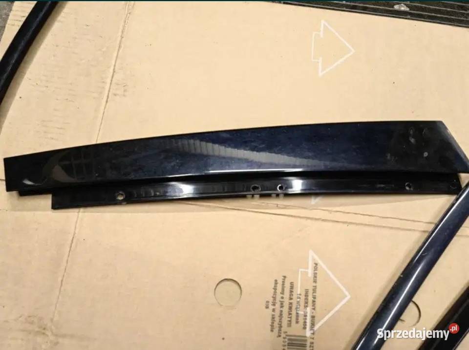 Listwy drzwi BMW E38 połysk komplet Pozostałe Żory