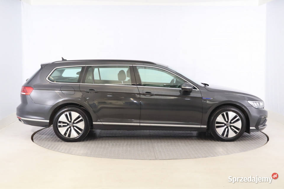 VW Passat 14 GTE asystent pasa ruchu Zabrze sprzedam