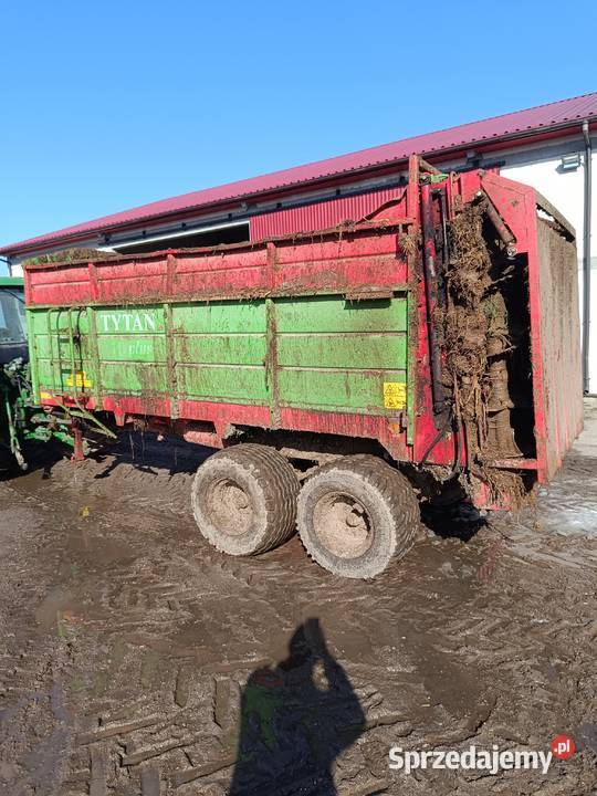 Rozrzutnik obornika Unia TYTAN 10 PLUS Winnica