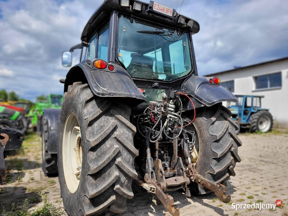 Valtra N121 traktor 137 nieuszkodzony Zaklików