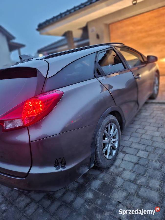 Honda civic tourer salon nieuszkodzony Psary Polskie