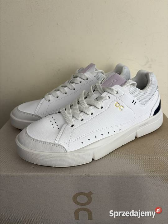 ButySneakersy On The Roger Centre Court 4898972