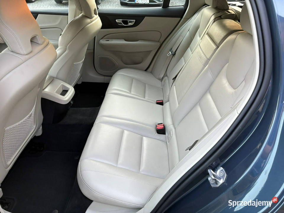 Volvo V60 D3 Jasne skóry Podgrzewane fotele diesel V60 Lipówki