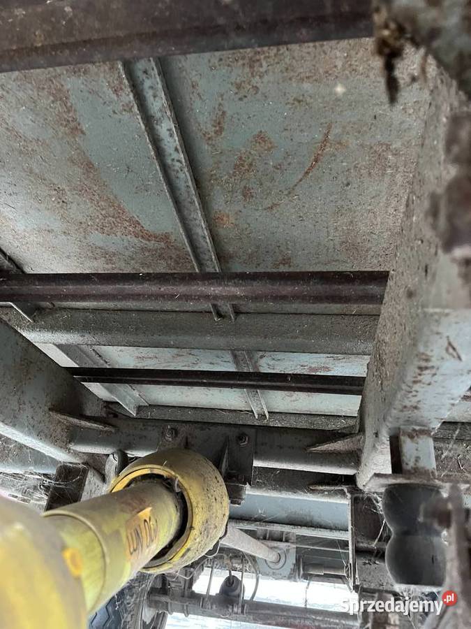 Rozrzutnik dwuosiowy garażowany Łowicz