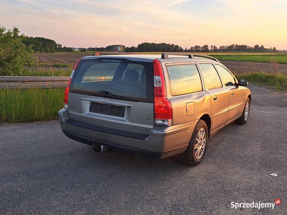 Volvo v70 1 właściciel 24 Benzyna 170 Manual Rok produkcji 2006 Oleśnica