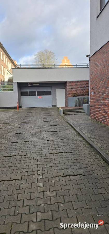 Miejsce garażowe w hali poz1 alPiastów Szczecin