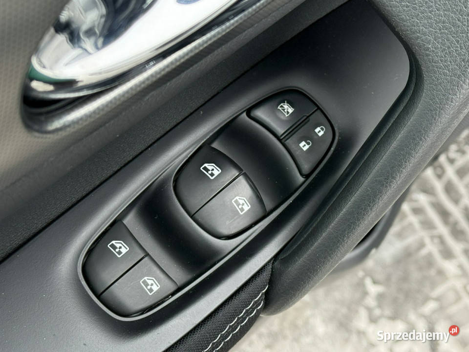 Nissan Qashqai 12DIGT 115 Węgrów