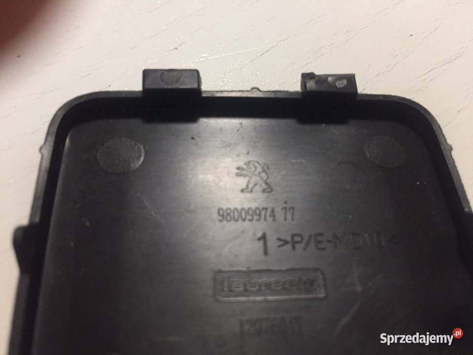 Peugeot 308 II SW Kombi T91317 zaślepka haka Rzeszów