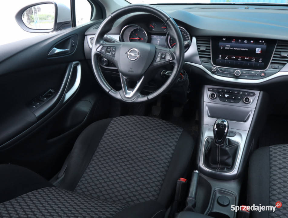 Opel Astra 16 CDTI wielofunkcyjna kierownica Łódź